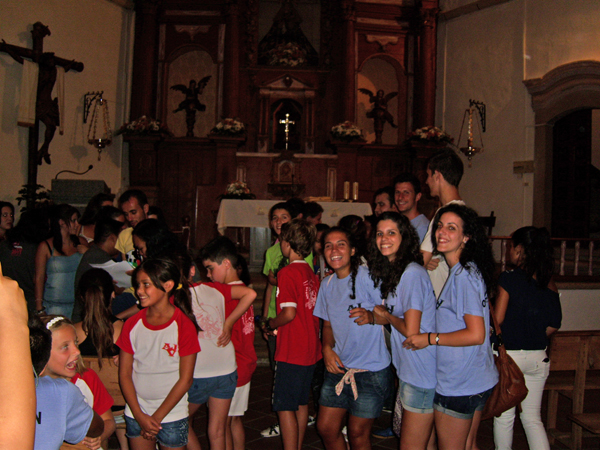 Organizaci&oacute;n en la Iglesia de la Virgen
