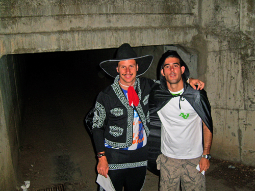 Mejicano y el Zorro con el tacto