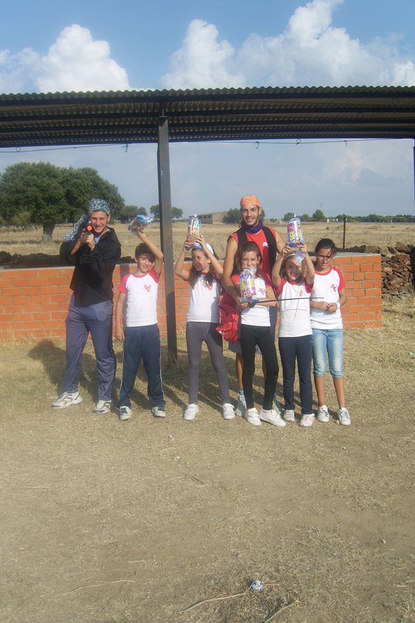 Los ganadores con Jack Sparrow y Will Turner
